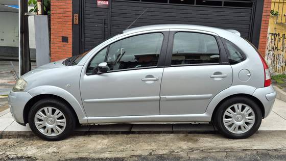 CITROËN C3 1.6 EXCLUSIVE 16V FLEX 4P AUTOMÁTICO CITROËN C3 1.6 EXCLUSIVE 16V FLEX 4P AUTOMÁTICO